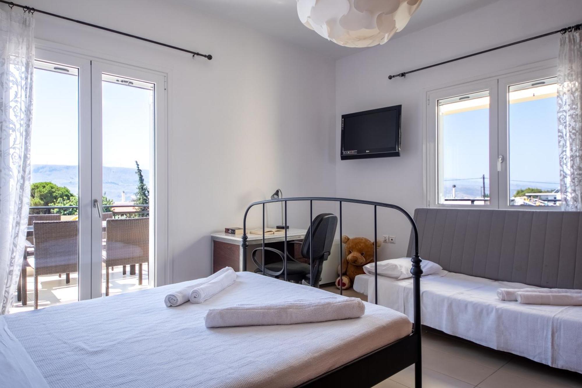 Souda Bay View With Private Pool Near Chania City Екстериор снимка